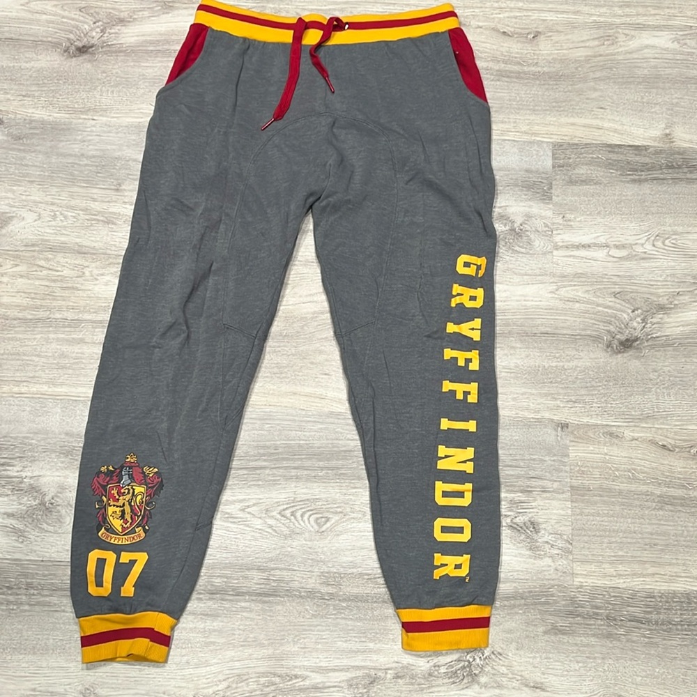 Warner Bros. Gryffindor Juniors Sweatpant Joggers - Gray, Red, and Yellow